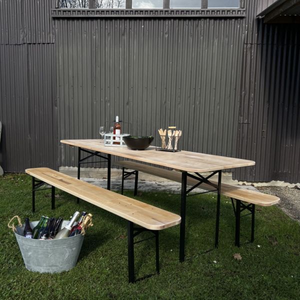 Banc-jardin-pliable-Brasserie-exterieur.jpg Banc-jardin-pliable-Brasserie-exterieur.jpg